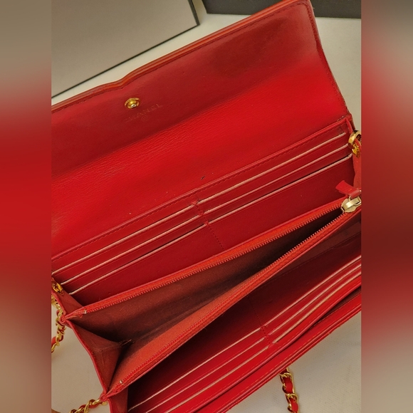 Chanel Filigree CC Flap Wallet Caviar Leather Red Gold Entrupy COA - Picture 5 of 13